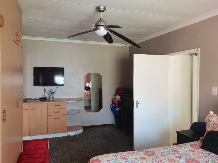 To Let 3 Bedroom Property for Rent in Sherwood Eastern Cape